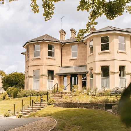 Leighton House - Boutique Guesthouse Bath Eksteriør bilde The former vicarage of St. Andrew's Church, now the home of the school's headmaster