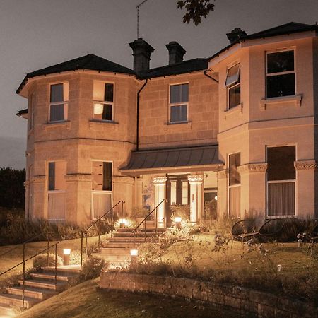 Leighton House - Boutique Guesthouse Bath Eksteriør bilde The main house at night