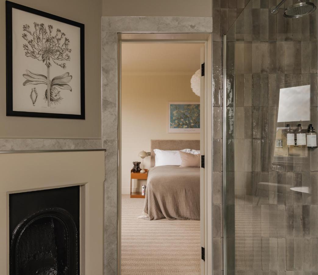 Leighton House - Boutique Guesthouse Bath Eksteriør bilde A room at The Ivy Hotel