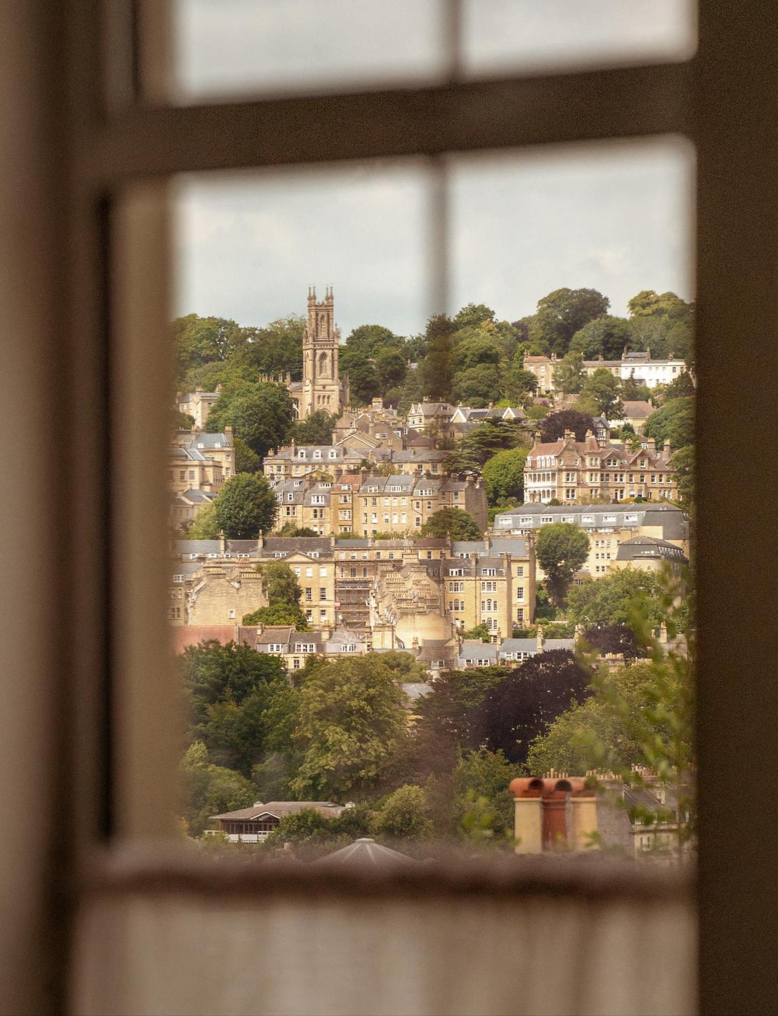 Leighton House - Boutique Guesthouse Bath Eksteriør bilde View of Tetbury from the church tower