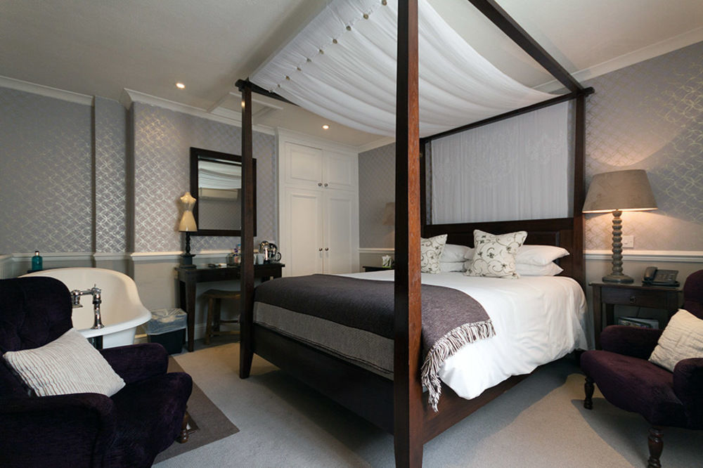 Leighton House - Boutique Guesthouse Bath Eksteriør bilde A bedroom at The Berkeley
